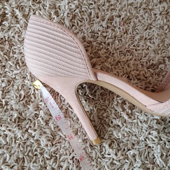 Chinese Laundry pink heels - Picture 5 of 6